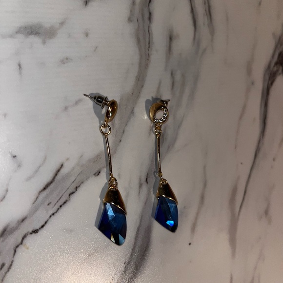 Gold and blue earrings - Picture 2 of 2